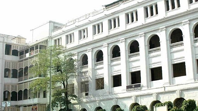 Chatterjee said that the syllabus for UG & PG courses could be reduced and the first semester could be held online.