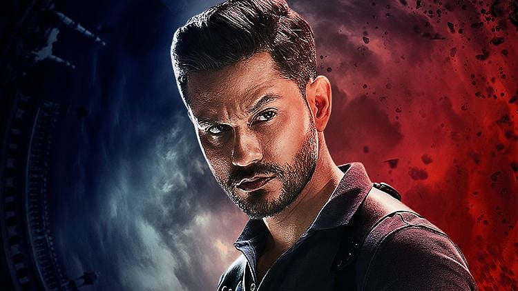 Kunal Kemmu is terrific in the title role.