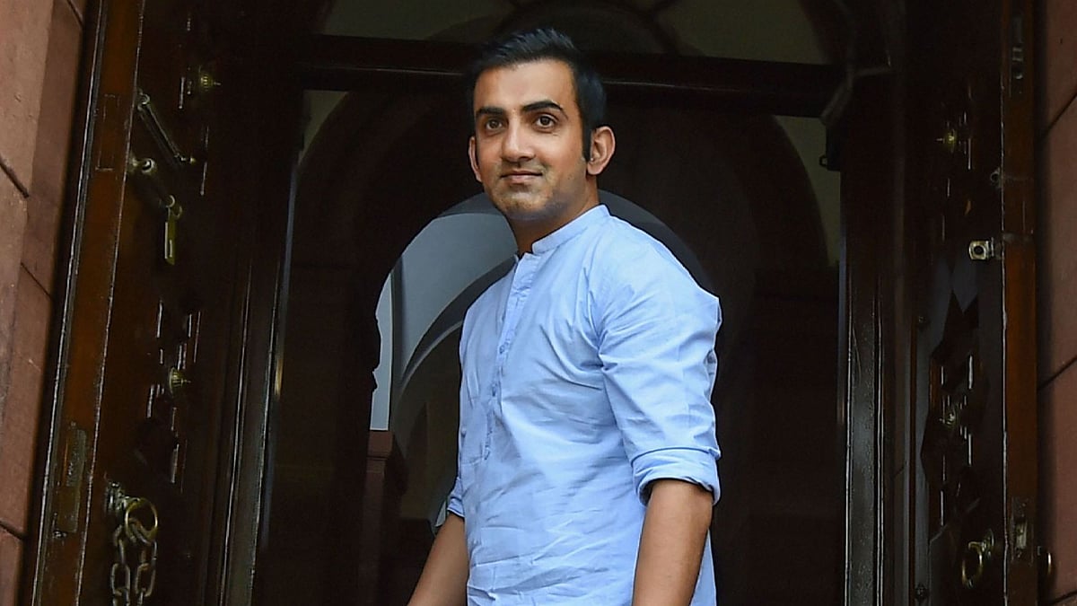 Gautam Gambhir has urged India to pick five bowlers for the second Test in Melbourne. 