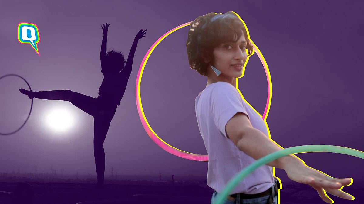 Eshna Kutty is a hoop teacher and a dance movement therapy practitioner.
