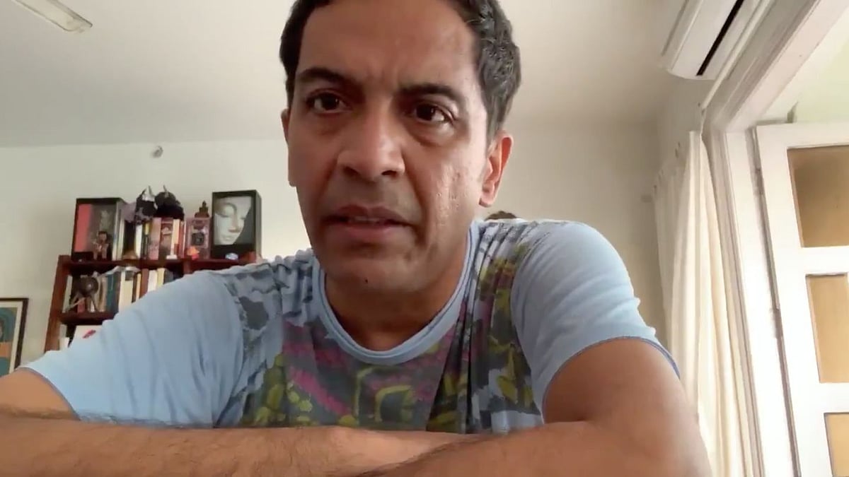 <div class="paragraphs"><p>Vrajesh Hirjee recites a powerful poem in the context of the Hathras rape case.</p></div>
