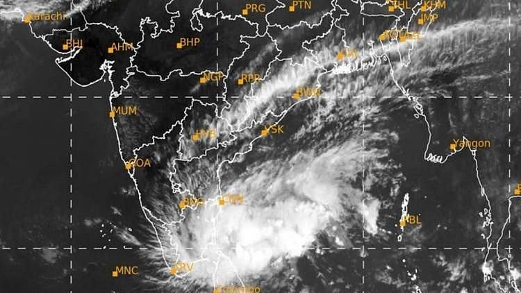#StopHindiImposition trends on Twitter after updates are posted in Hindi instead of Tamil.
