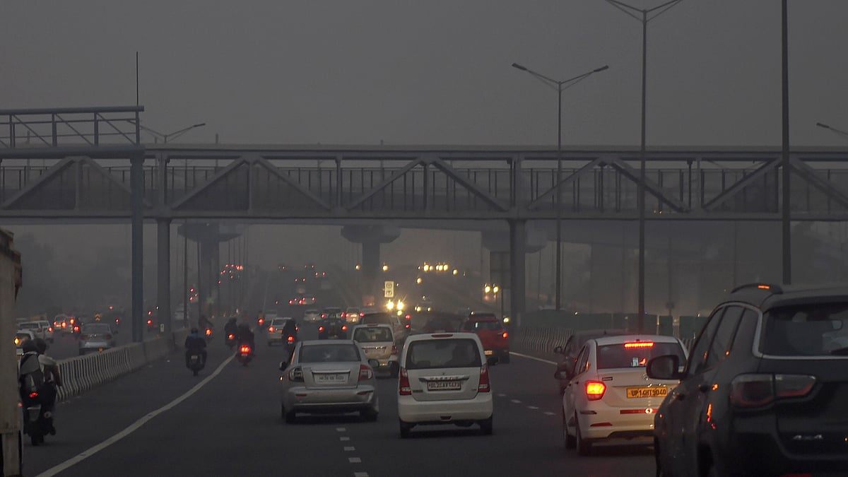 <div class="paragraphs"><p>Delhi weather.</p></div>