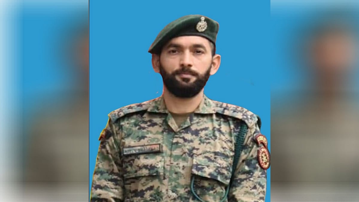 Assistant Commandant Nitin Balerao succumbed to his injuries at the Ramakrishna Hospital in Raipur.