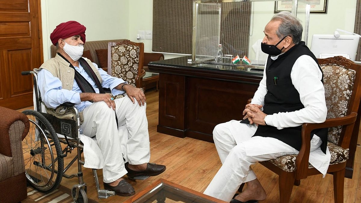 Gurjar Aarakshan Sangharsh Samiti convener Colonel (Retd) Kirori Singh Bainsla and Rajasthan Chief Minister Ashok Gehlot.