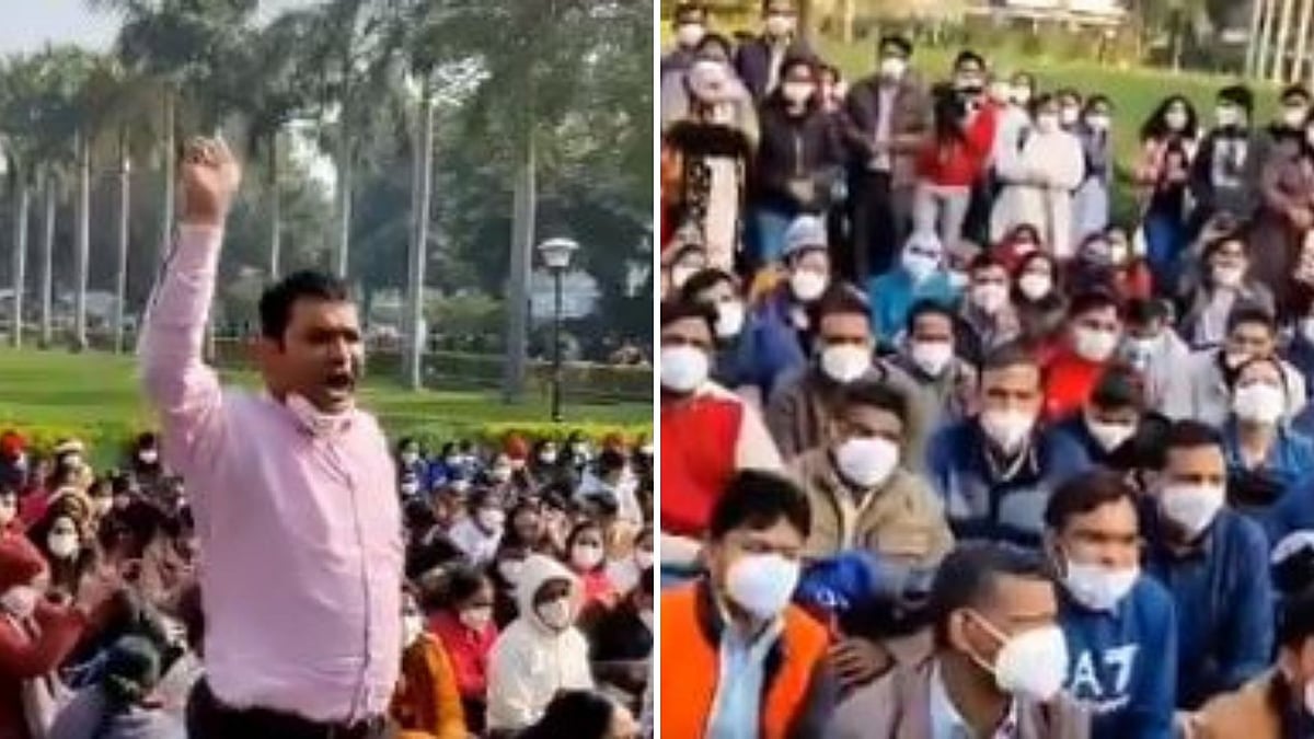 <div class="paragraphs"><p>AIIMS Nurses Union staging a protest.&nbsp;</p></div>