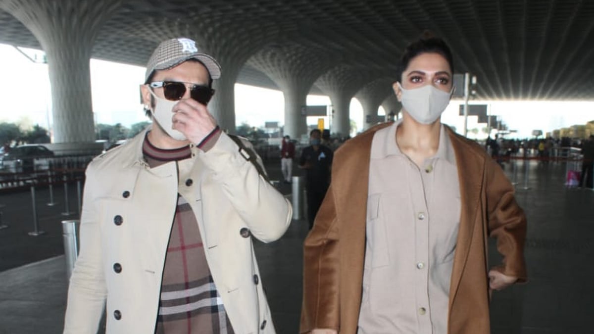 Ranveer Singh and Deepika Padukone at Mumbai Airport.
