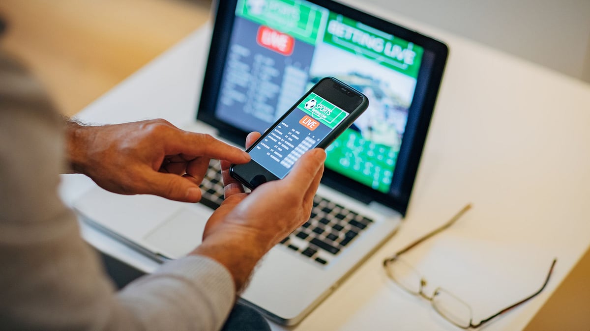 More and more Indians are spending their time playing online betting games.