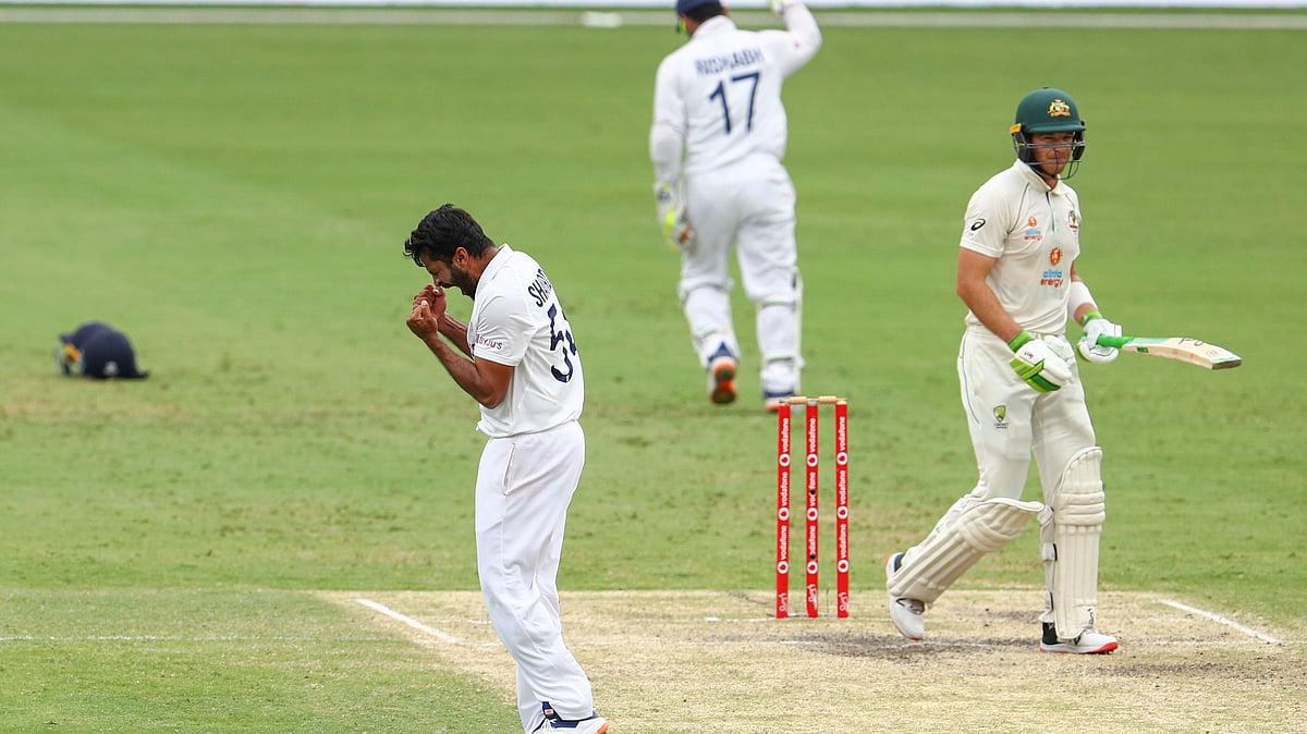 Shardul Thakur celebrates the wicket of Australian captain Tim Paine