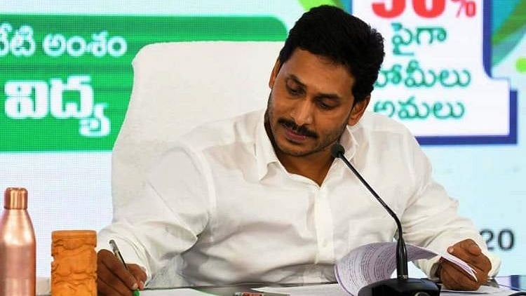  Jagan alleged that these acts of vandalism are occurring in private temples owned by political leaders.