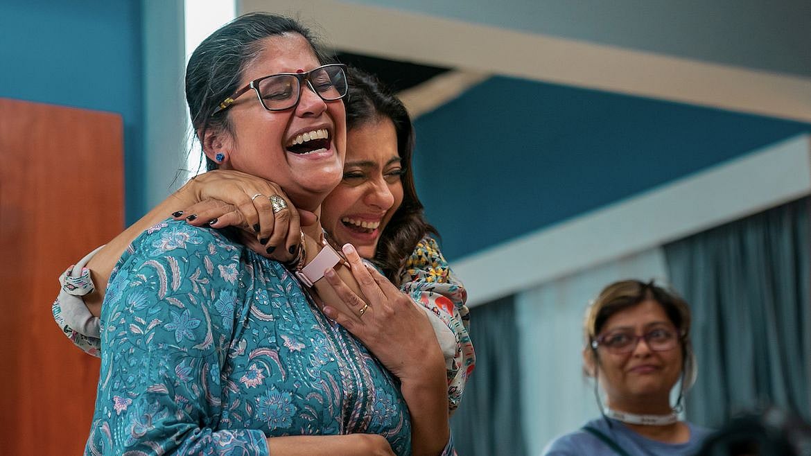 Renuka Shahane with Kajol on the sets of <i>Tribhanga.</i>