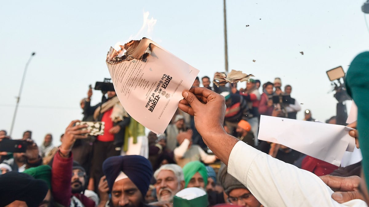 Farmers burn copies of the farm bill. Image for representative purposes.