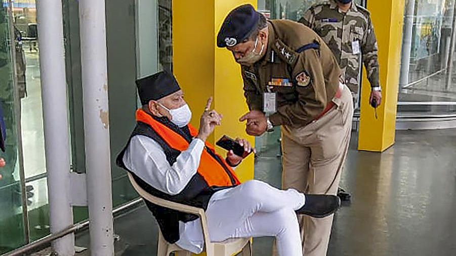 PM Modi’s Brother, Prahlad Staged A Dharna At Lucknow Airport on Wednesday