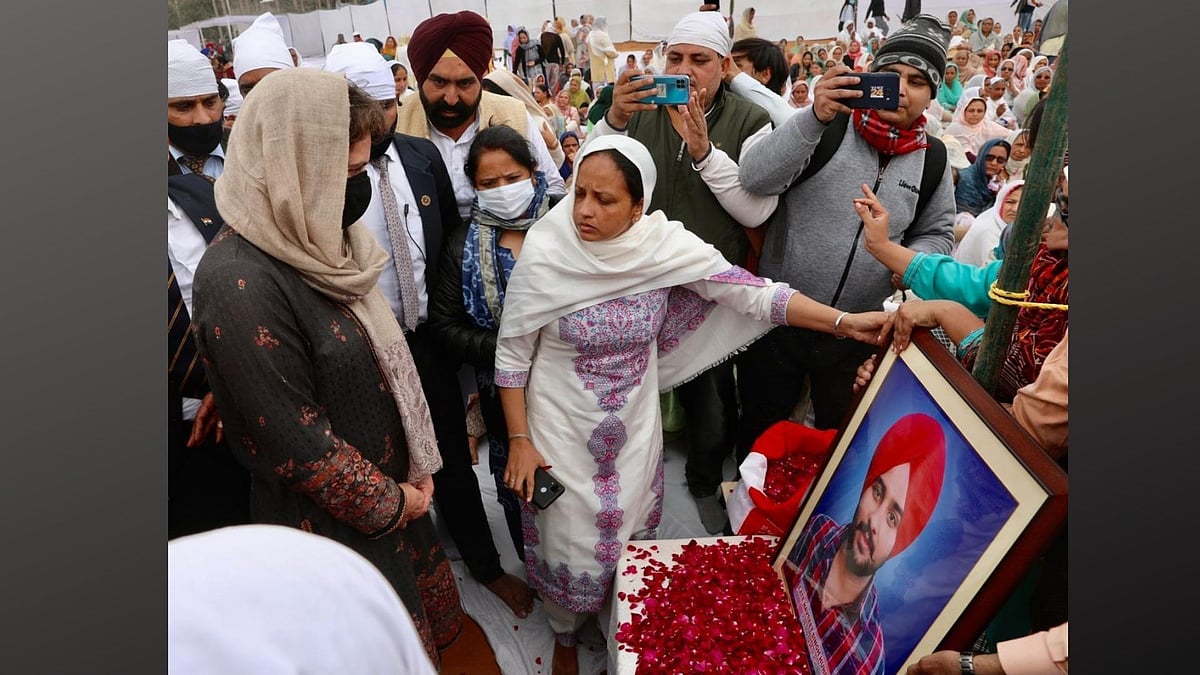 Congress leader Priyanka Gandhi Vadra on Thursday, 4 February, met the family members of the farmer who lost his life during the tractor rally in Delhi on 26 January.