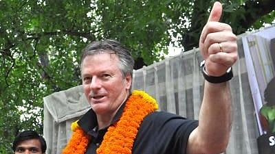 Steve Waugh being greeted by his Indian Fans. 