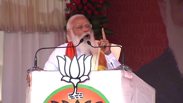 Metro Man’ E Sreedharan, who is contesting from Palakkad, felicitated Modi before his address.