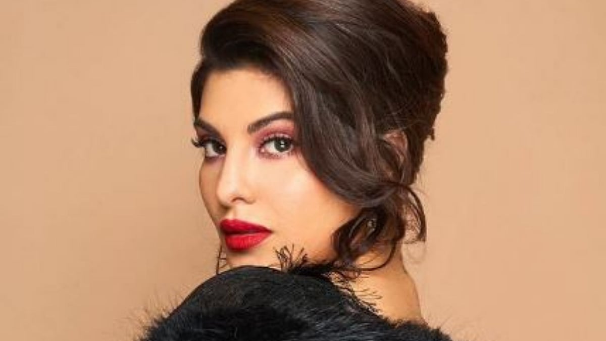 <div class="paragraphs"><p>Actor Jacqueline Fernandez</p></div>
