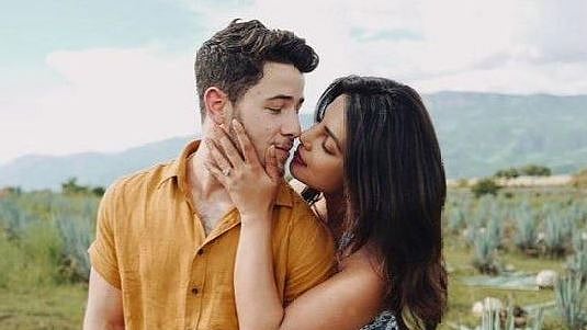 <div class="paragraphs"><p>Nick Jonas and Priyanka Chopra</p></div>