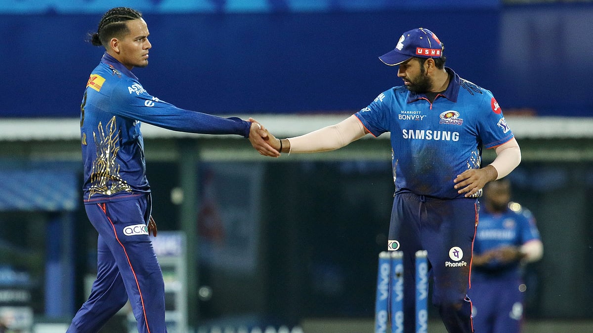 Rahul Chahar picked 4 wickets to run through KKR’s middle order.