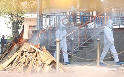 Five bodies were cremated on a single funeral pyre at a Surat crematorium. Image used for representation.