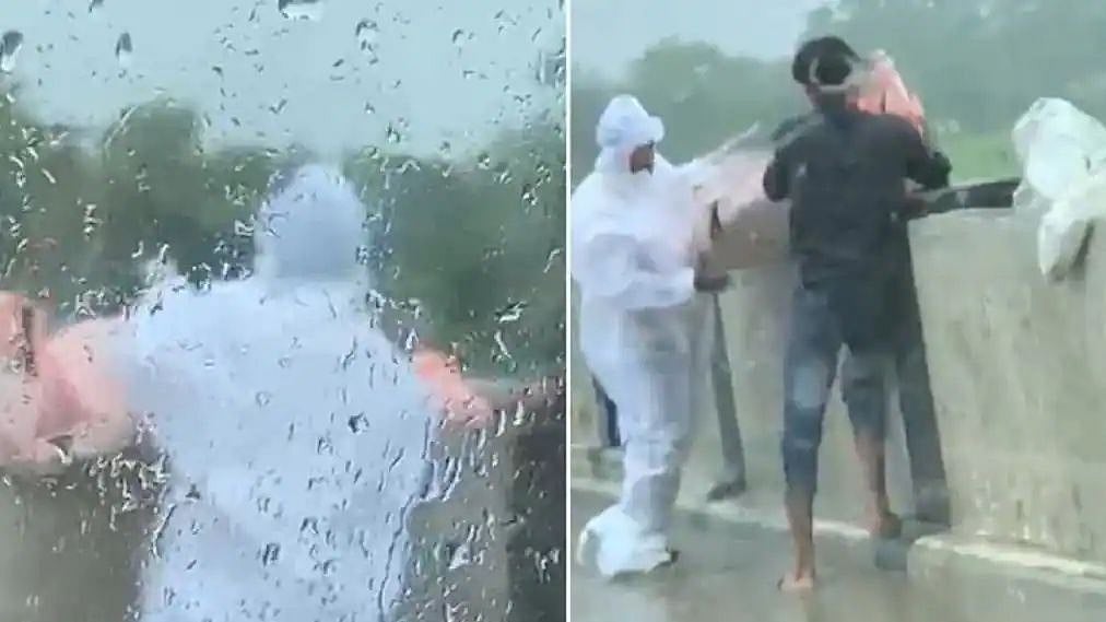 The act was filmed by some locals who were in a car, while it rained on 28 May.
