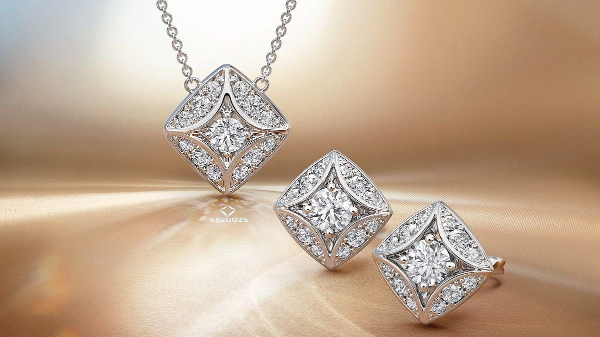 <div class="paragraphs"><p>The collection has reimagined its original icon motif into delicate fine jewellery, where the diamond takes the spotlight.</p></div>