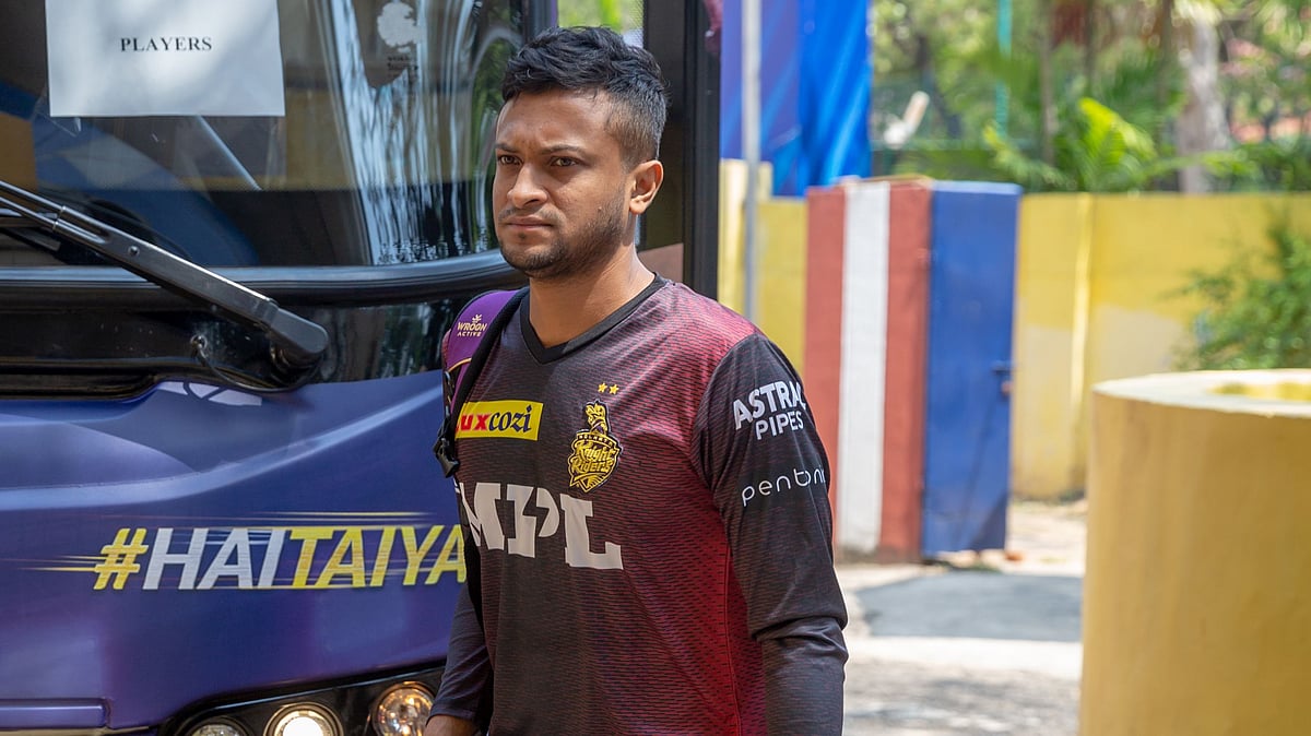 Shakib Al Hasan arriving with the KKR team&nbsp;