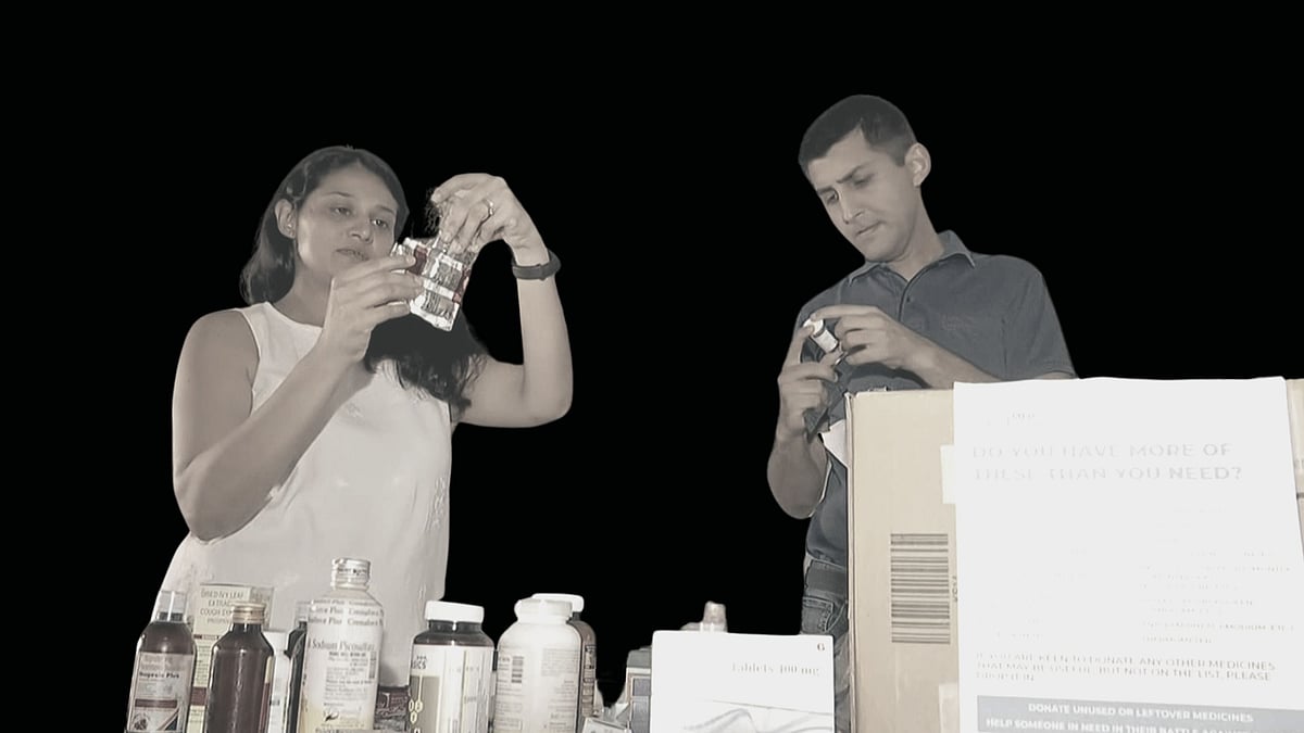 <div class="paragraphs"><p>Mumbai Couple Collects 20 Kg Unused Medicines to Give to the Needy</p></div>