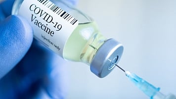 <div class="paragraphs"><p>The Union Health Ministry said that there is absolutely no change in the schedule of Covishield doses.</p></div>