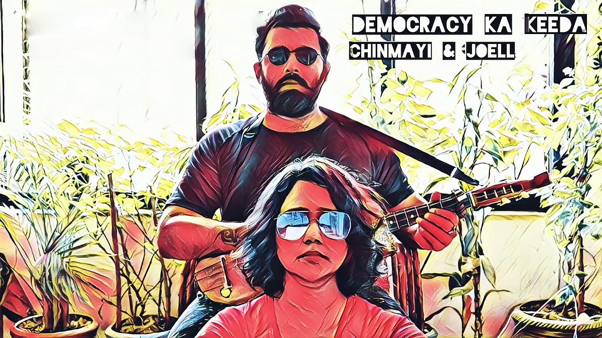 <div class="paragraphs"><p>Chinmayi Tripathi and Joell performing 'Democracy ka Keeda'</p></div>