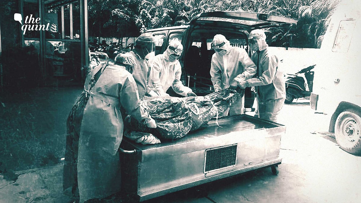 <div class="paragraphs"><p>A group of 10 Hyderabad techies have been cremating bodies of COVID-19 victims that have been abandoned by their kin. </p></div>