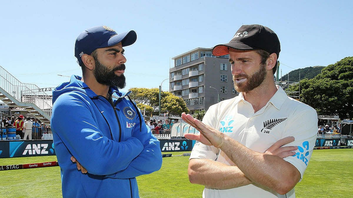 Virat Kohli and Kane Williamson in discussion.&nbsp;