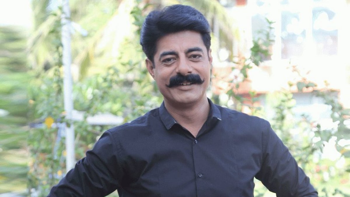 <div class="paragraphs"><p>'Savdhaan India' Anchor Sushant Singh</p></div>