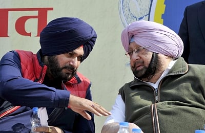 <div class="paragraphs"><p>File image of Navjot Sidhu and Amarinder Singh</p></div>