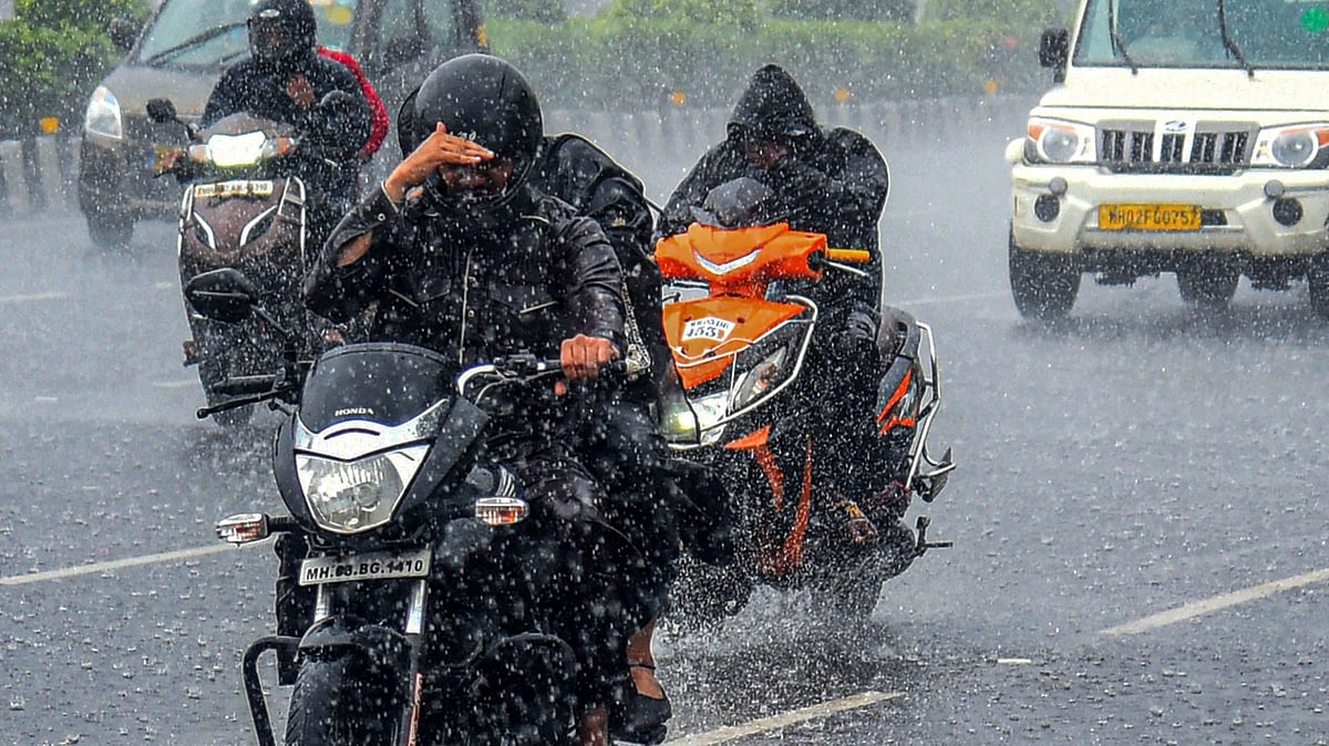 <div class="paragraphs"><p> Mumbai Rains: Light to Moderate Rainfall expected on Saturday, 19 June. Image used for representation.</p></div>