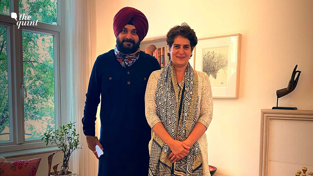 <div class="paragraphs"><p>Punjab Congress leader Navjot Singh Sidhu met party general secretary Priyanka Gandhi Vadra on 30 June. </p></div>