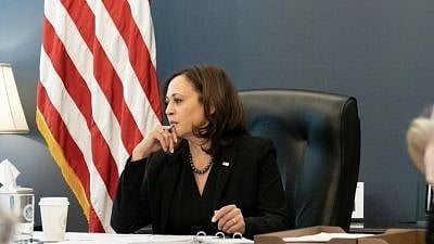 <div class="paragraphs"><p>US Vice President Kamala Harris addressed an audience in Guatemala and discouraged them to cross the border into the US</p></div>