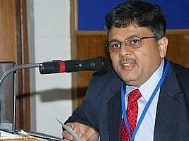 <div class="paragraphs"><p>VOSAP founder Pranav Desai encourages NRIs to send help to the most vulnerable in India </p></div>