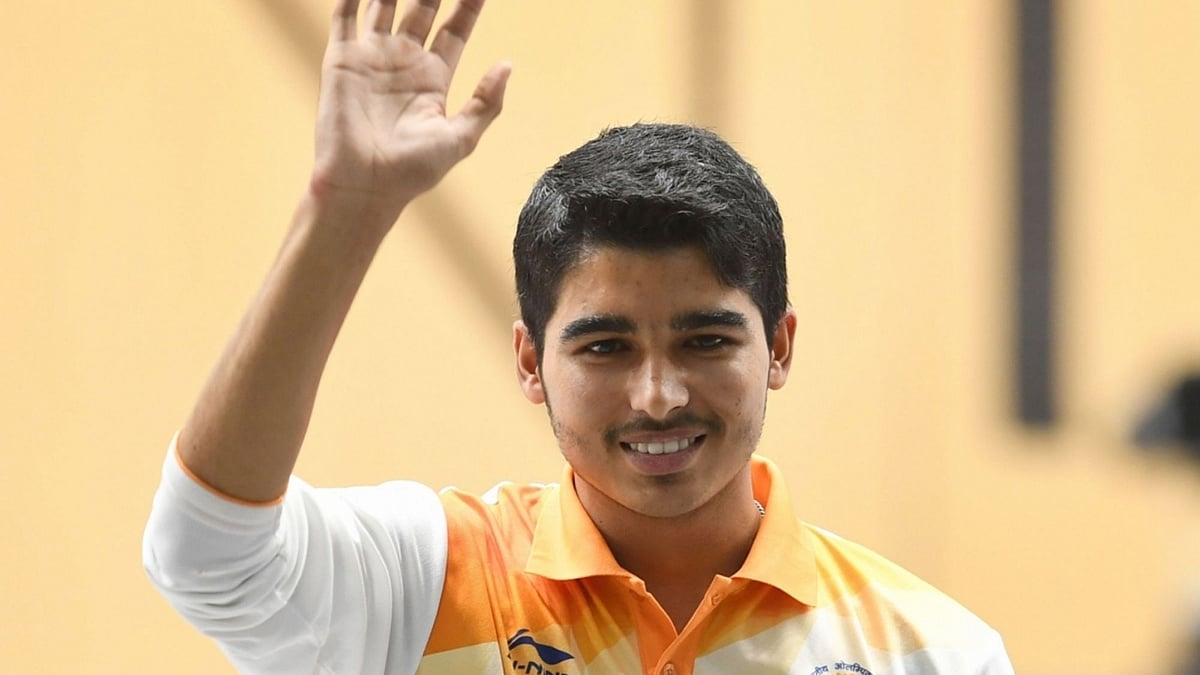 India’s Saurabh Chaudhary bagged a bronze in the men’s 10 meters air pistol event at the SSF World Cup. 
