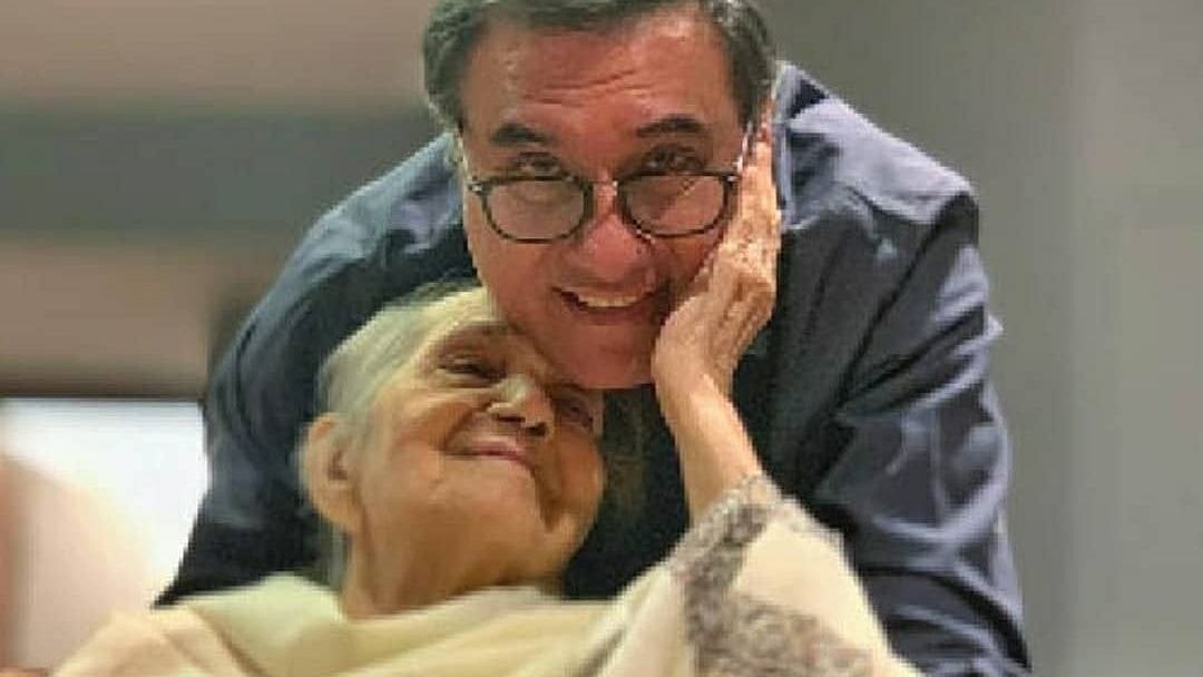 <div class="paragraphs"><p>Boman Irani's mother passed away on 9 June. </p></div>