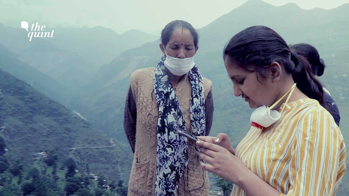 COVID-19: The Quint followed a health team, as it attempted to set up a COVID-19 screening camp in Jumma.&nbsp;