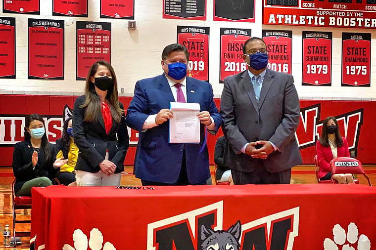 <div class="paragraphs"><p>The Governor of Illinois State signed the TEAACH Act on Saturday confirming the mandate for students in elementary and high schools to be taught Asian American History. </p></div>