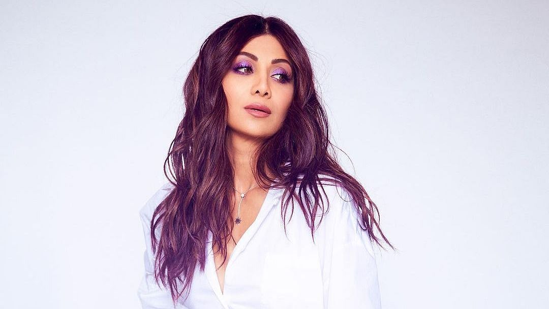 <div class="paragraphs"><p>Bombay High Court issued an interim order in the defamation case filed by Shilpa Shetty.</p></div>