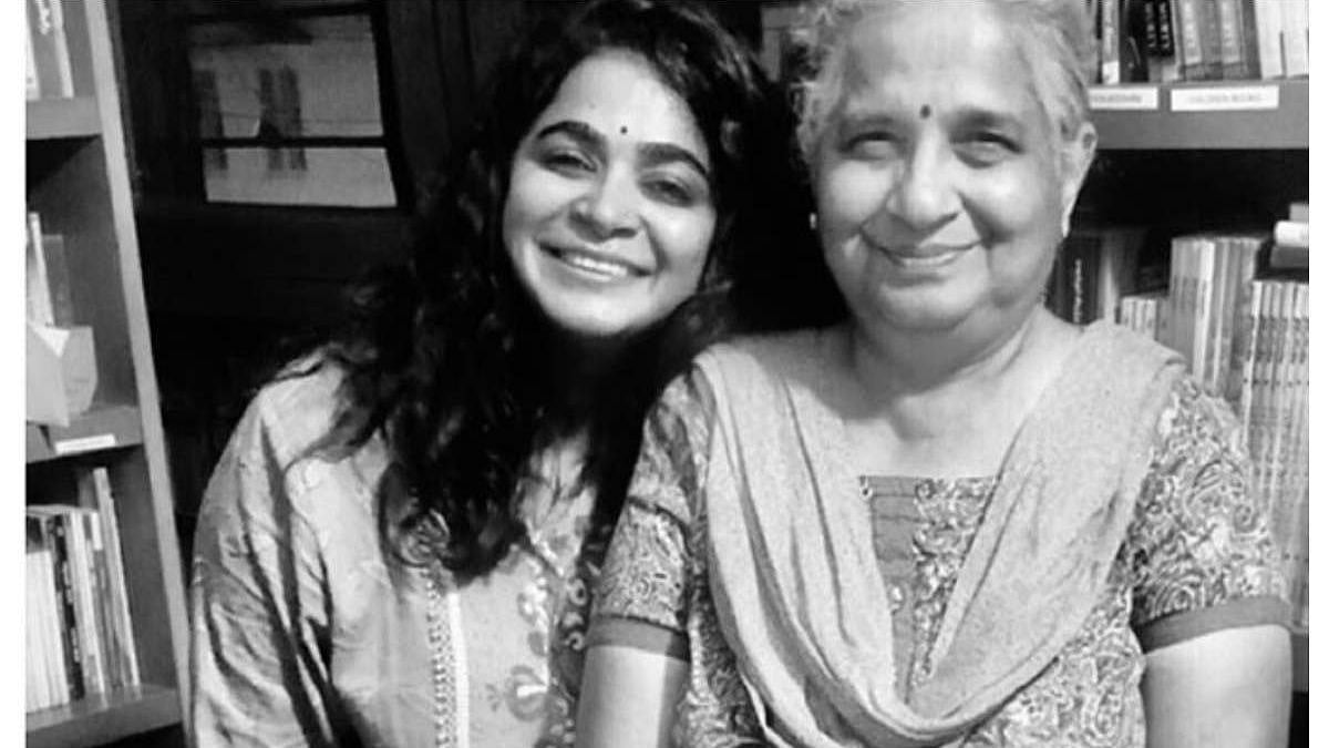 <div class="paragraphs"><p>Sudha Murty with Ashwiny Iyer Tiwari.</p></div>