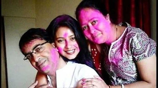 <div class="paragraphs"><p>Late actor Pratyusha Banerjee and her parents.&nbsp;</p></div>