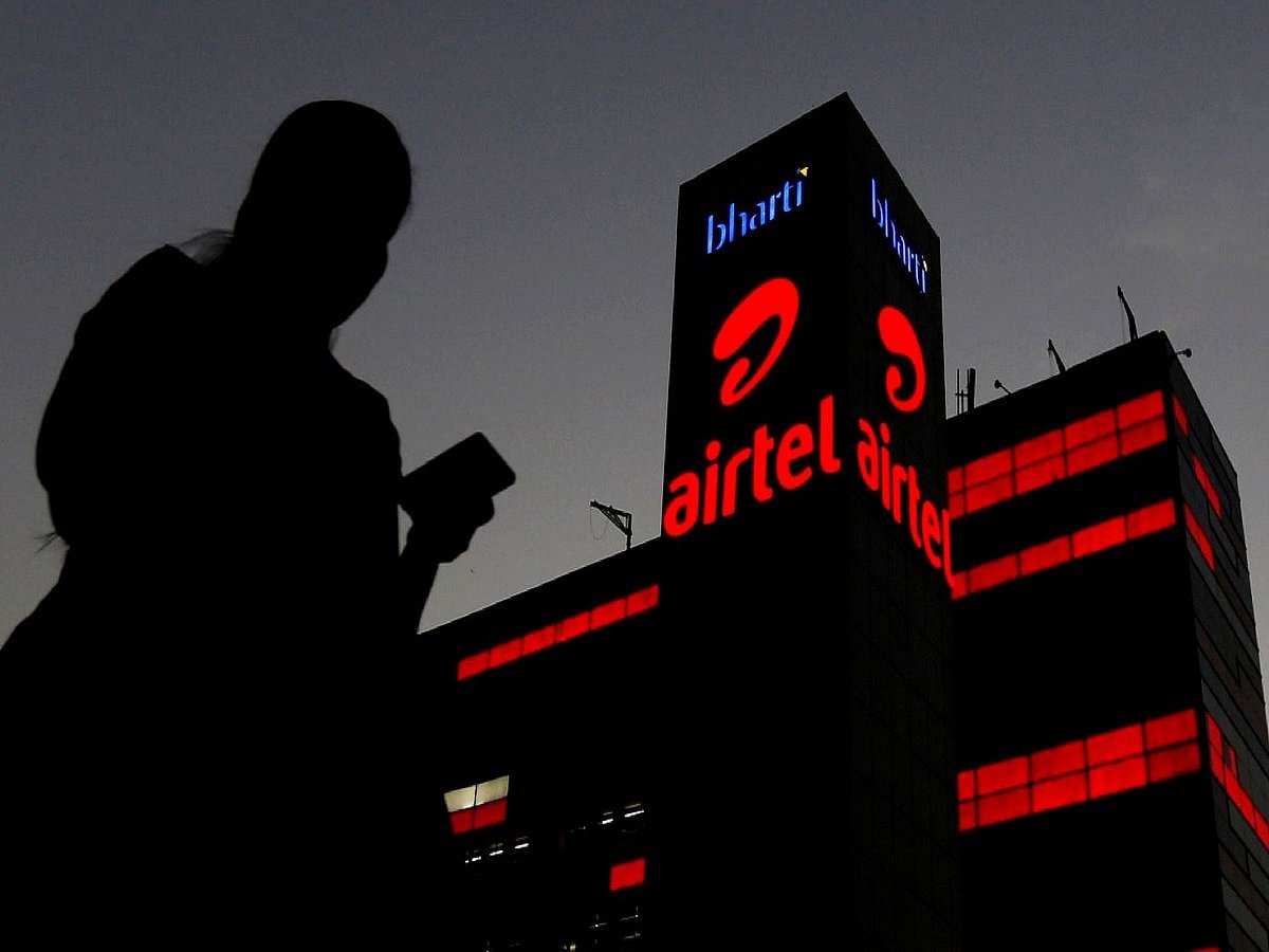 <div class="paragraphs"><p>Airtel Prepaid Plans price hiked.</p></div>