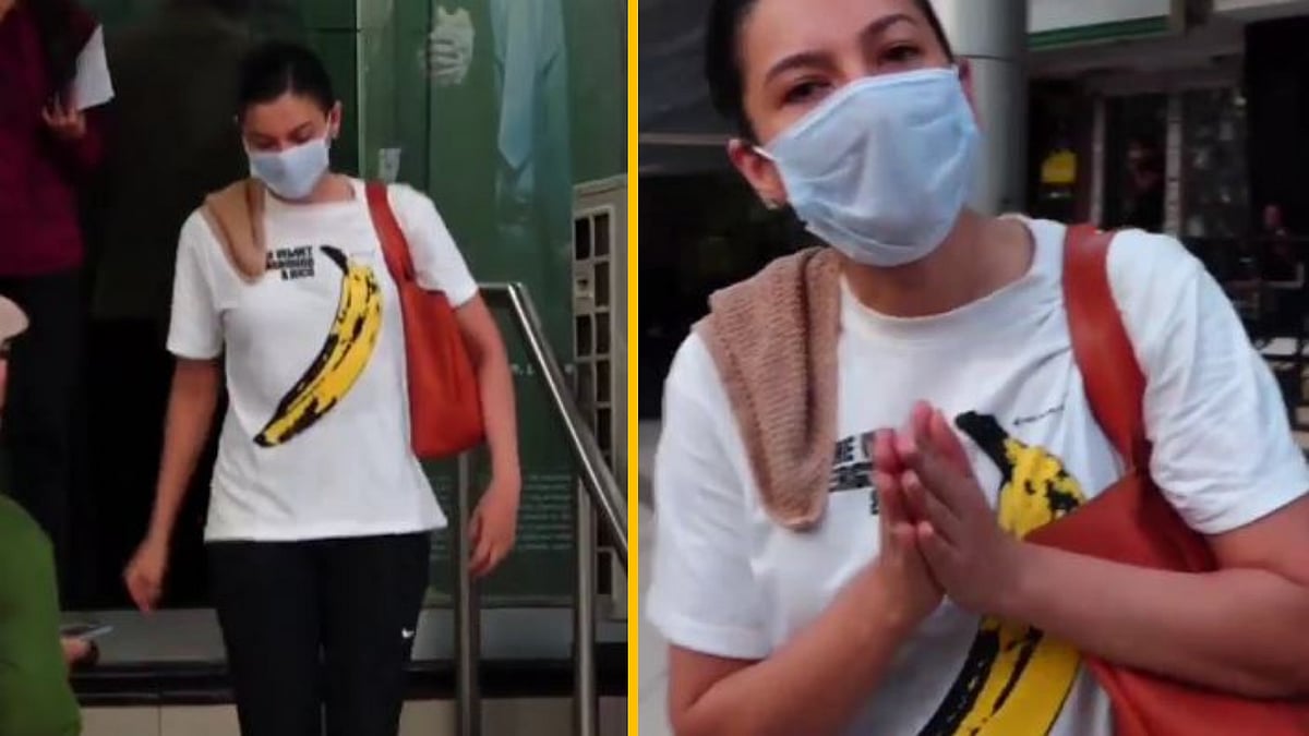 <div class="paragraphs"><p>Gauahar Khan spotted by the paparazzi</p></div>