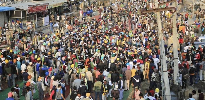 <div class="paragraphs"><p>File photo: Farmers gather at the Punjab-Haryana border in Sirsa district. </p></div>