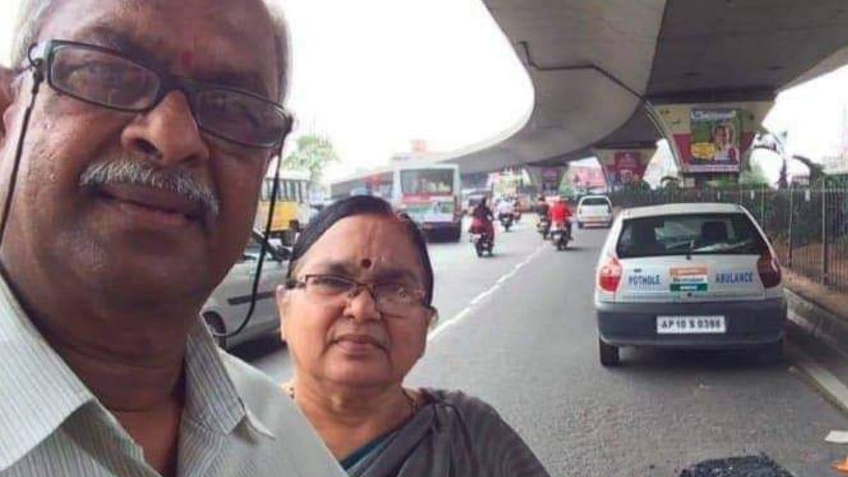 <div class="paragraphs"><p>Hyderabad couple with their pothole ambulance.</p></div>