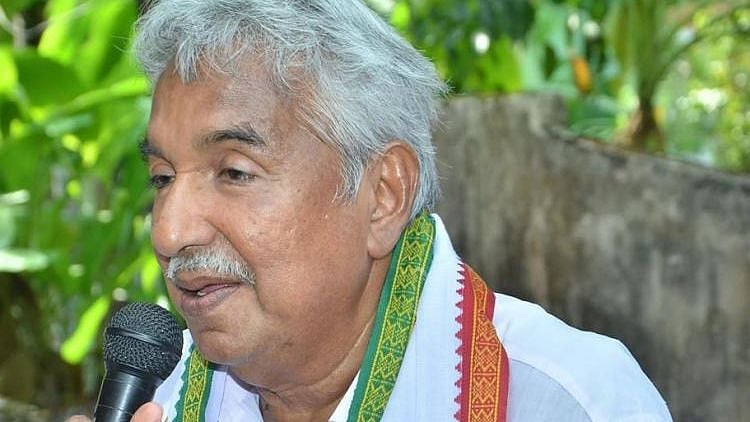 <div class="paragraphs"><p>CBI starts probe on former Kerala chief minister and other Congress leaders in sexual assault allegations case in connection with the solar scam.</p></div>
